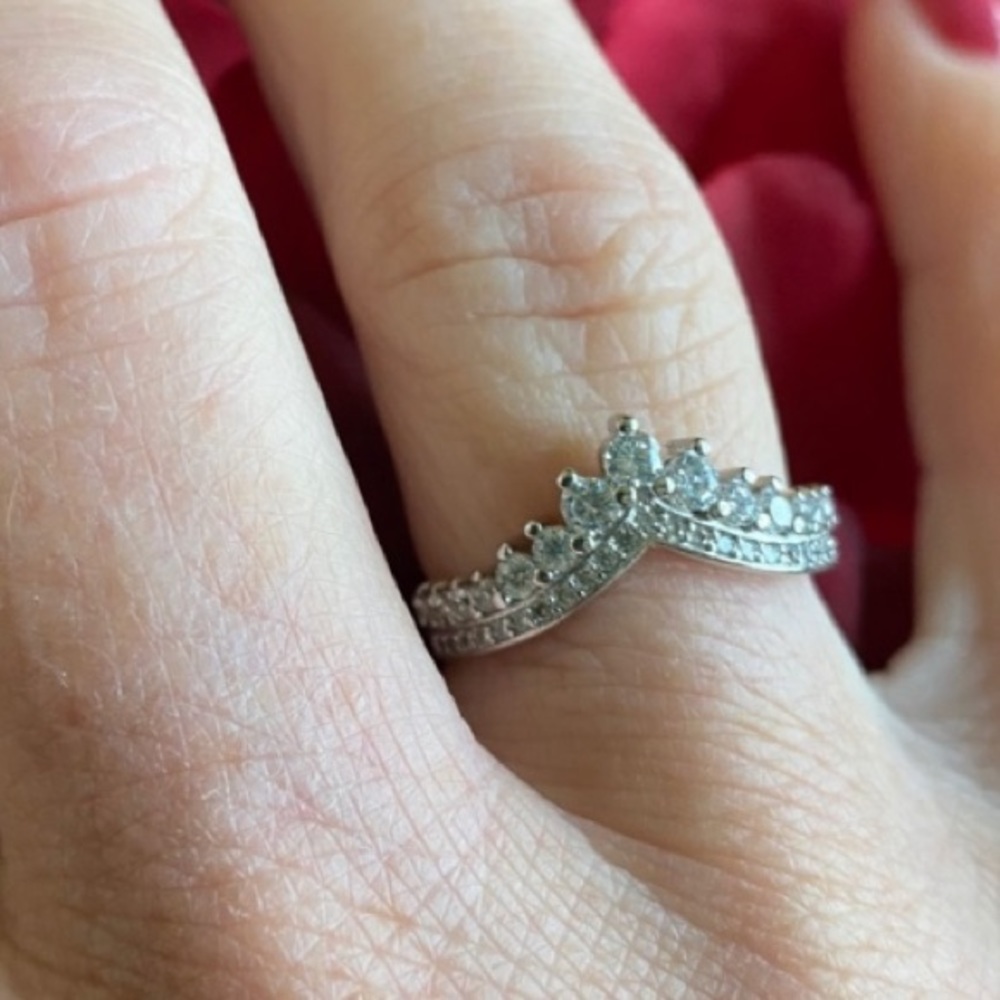 925 Sterling Silver CZ Ring - Picture 2 of 8